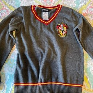 Harry Potter sweater and gray. Size 7/8 M